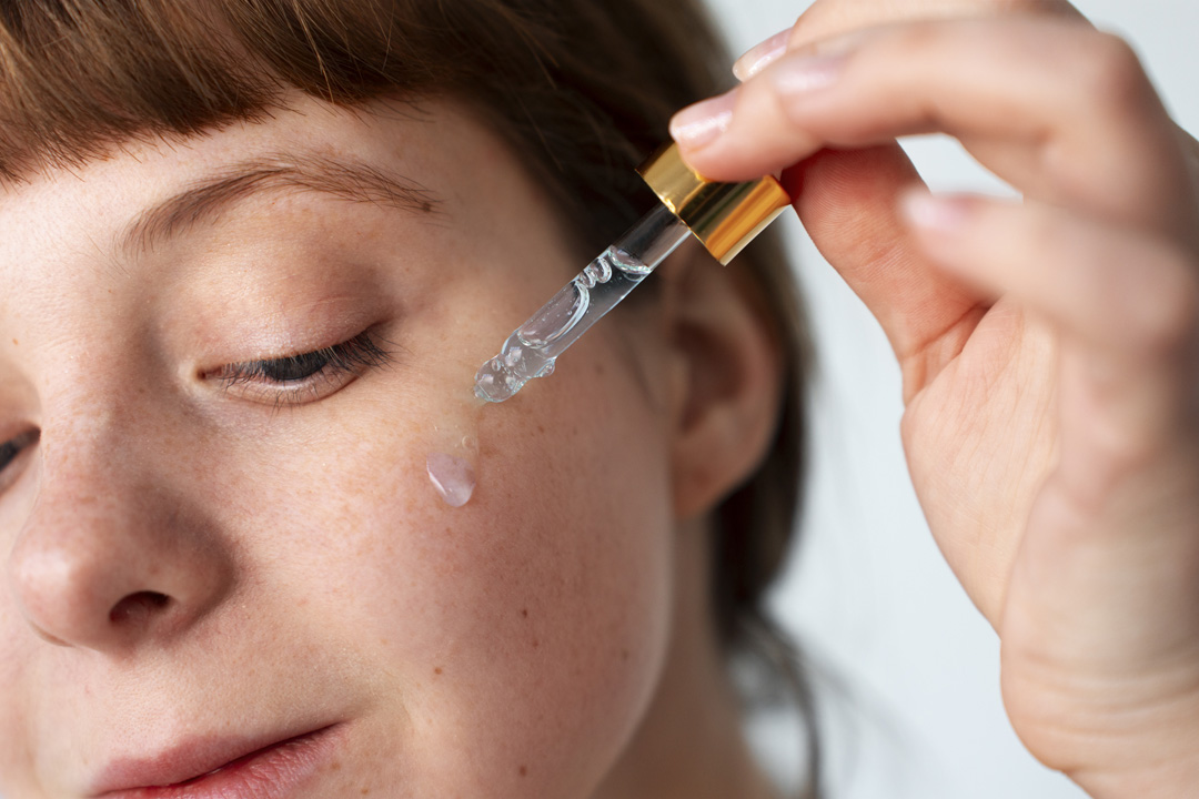 Hyalüronik Asit Ciltte Nasıl Çalışır?