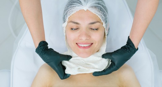 Cilt Elastikiyetini Artıran Klinik Tedaviler