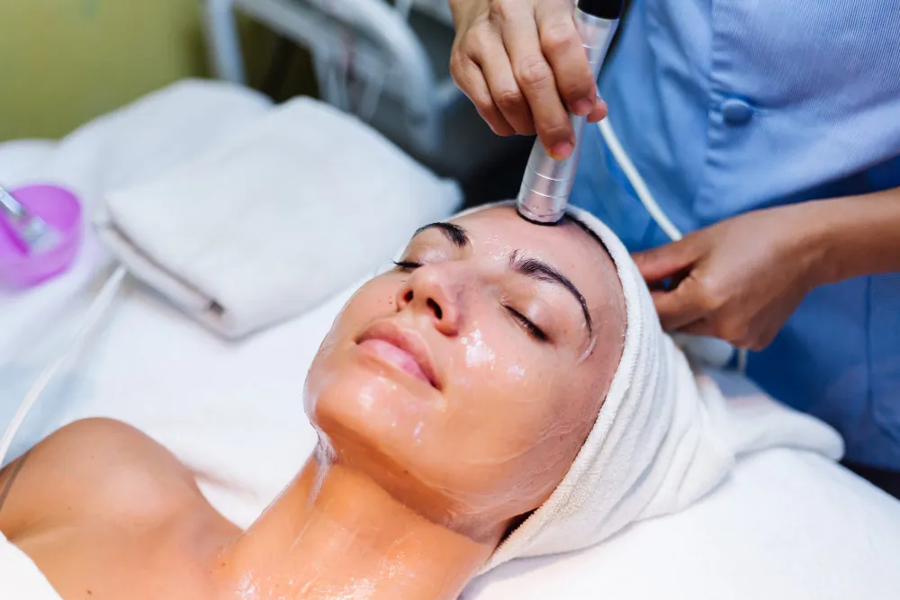 İnnofacial Cilt Bakımı: Cildiniz İçin Yenilikçi Bir Çözüm