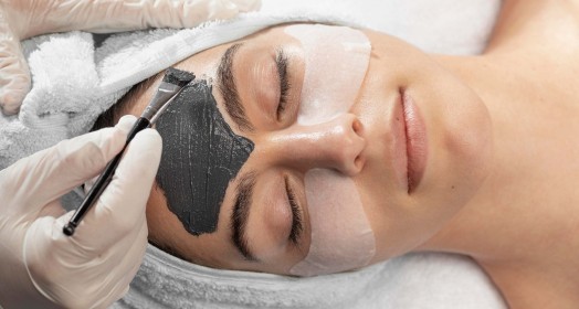 Popüler Cilt Bakım Trendi: Karbon Peeling Nedir?